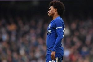 Mourinho vẫn ưu đãi cho Shaw, phải chăng Willian cập bến MU? Mourinho vẫn ưu đãi cho Shaw, phải chăng Willian cập bến MU?