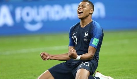 France vs Croatia World Cup 2018 HappyLuke