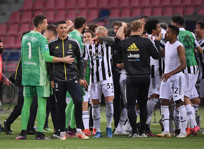 Liverpool và Juventus giành quyền dự Champions League